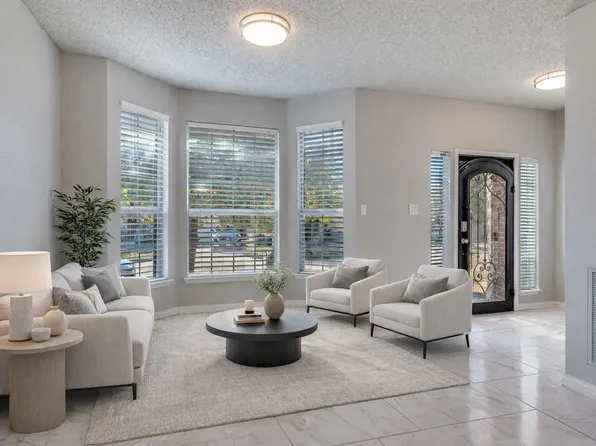 4624 Springway Ln, Fort Worth, TX 76123