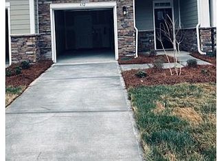 632 Cypress Glen Ln, Lake Wylie, SC 29710