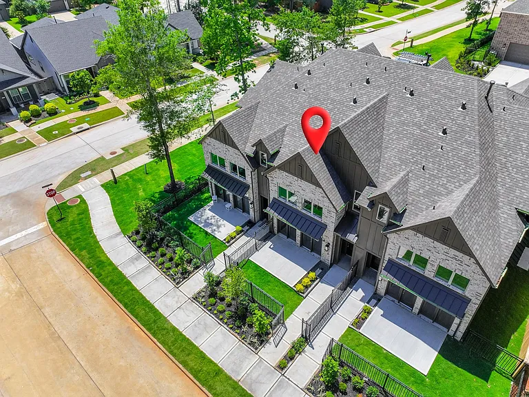 113 Cypress Pond Pl — Photo 3
