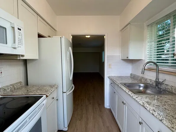 3221 NE 7th Ave APT D, Pompano Beach, FL 33064