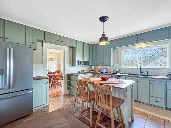 49 Pleasant Avenue, Sangerville, ME 04479