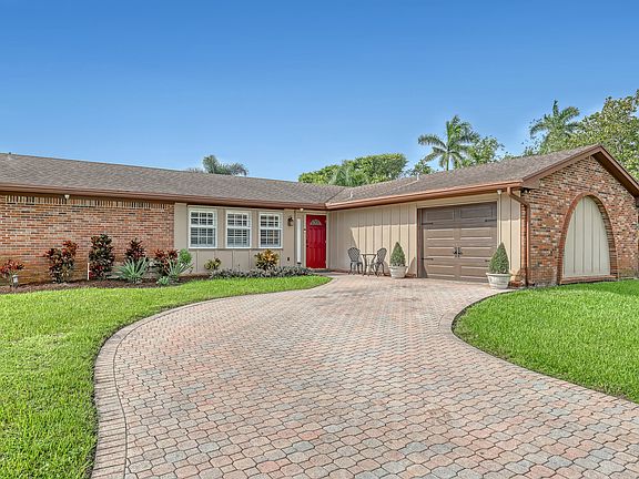 4th image of 3230 Caribb Way
