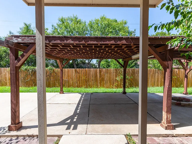 3310 Silver Oaks Dr — Photo 41