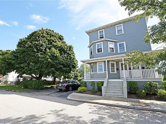 2nd image of 46 48 Larch St