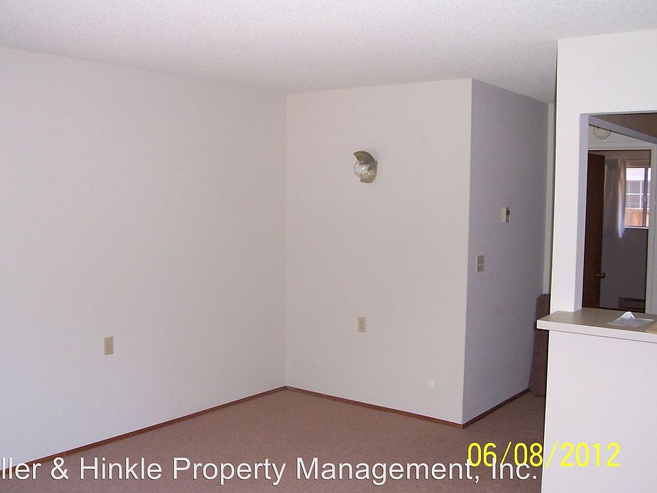 2nd image of 401 Bundy Ave APT 9