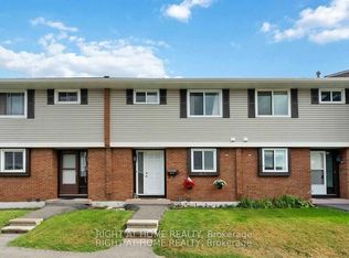 5 Hadley Cir #21, Ottawa, ON K2H6P1