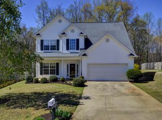 381 Slate Dr, Boiling Springs, SC 29316
