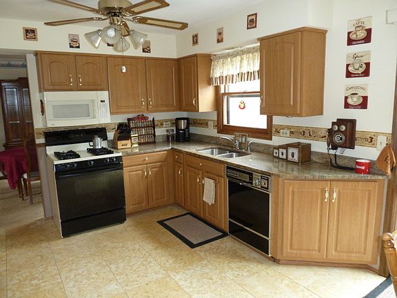 4th image of 1270 Coventry Ct