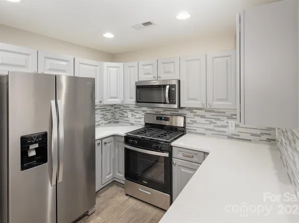 718 Trade St Unit 314, Charlotte, NC 28202