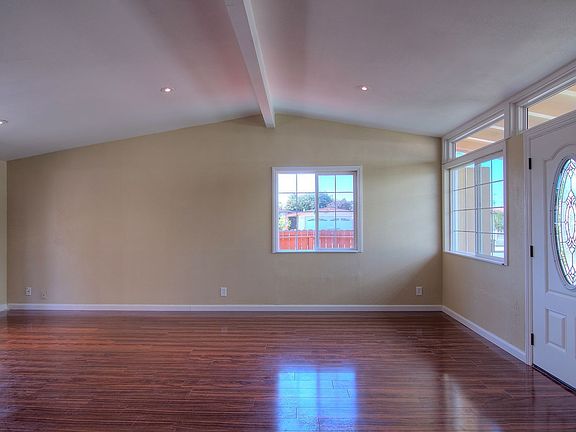 Bright Open Floor Plan