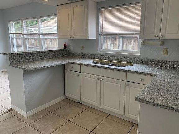 5th image of 7809 N Woodlynne Ave