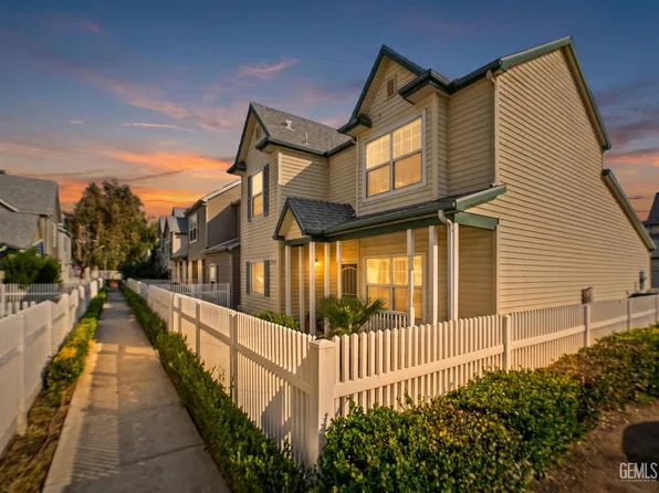 2101 Boyington Way, Bakersfield, CA 93301