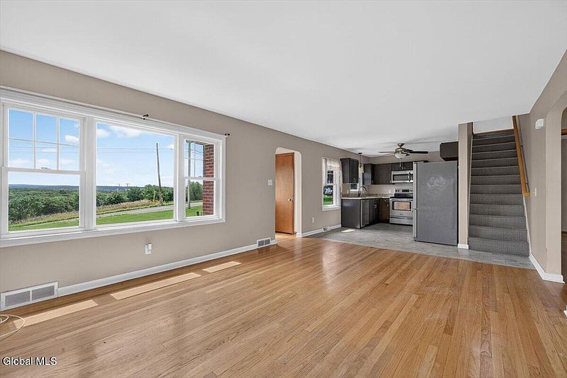 5th image of 860 Scotch Ridge Road
