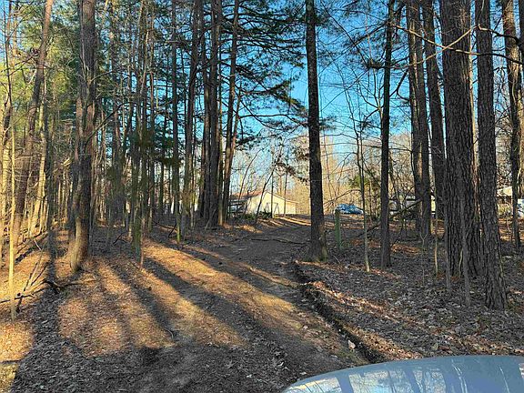 3rd image of 633 Dogwood Ln #10