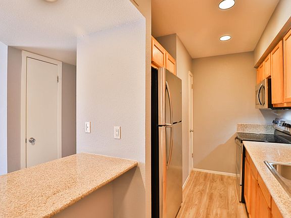 5th image of 1130 E Butler Dr APT D5