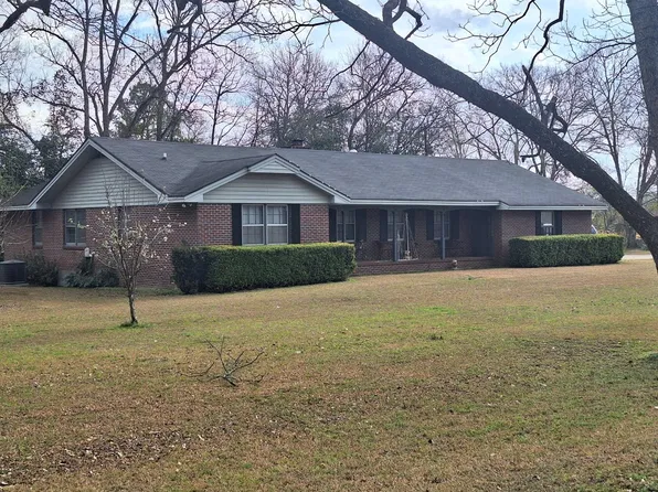55 Robin Hood Rd, Reynolds, GA 31076