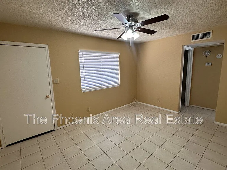 4820 E Willetta St #3 — Photo 6