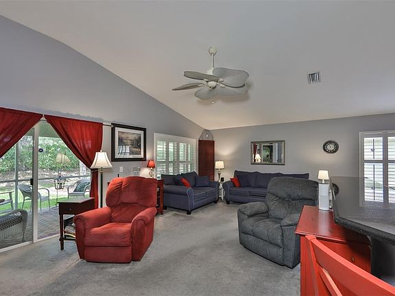 5th image of 11931 Autumn Creek Dr