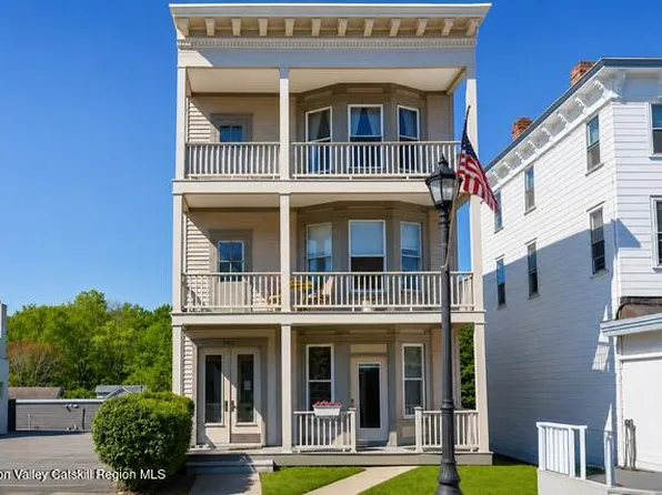 745 Warren Street, Hudson, NY 12534
