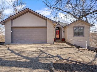 13 Blenheim Ln, Bella Vista, AR 72715