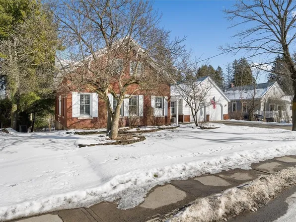 91 Hartford Ter, New Hartford, NY 13413