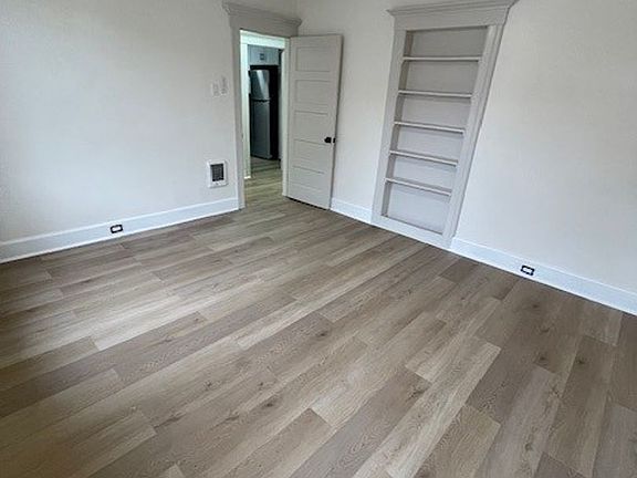 4th image of 112-118 Hamilton St #6