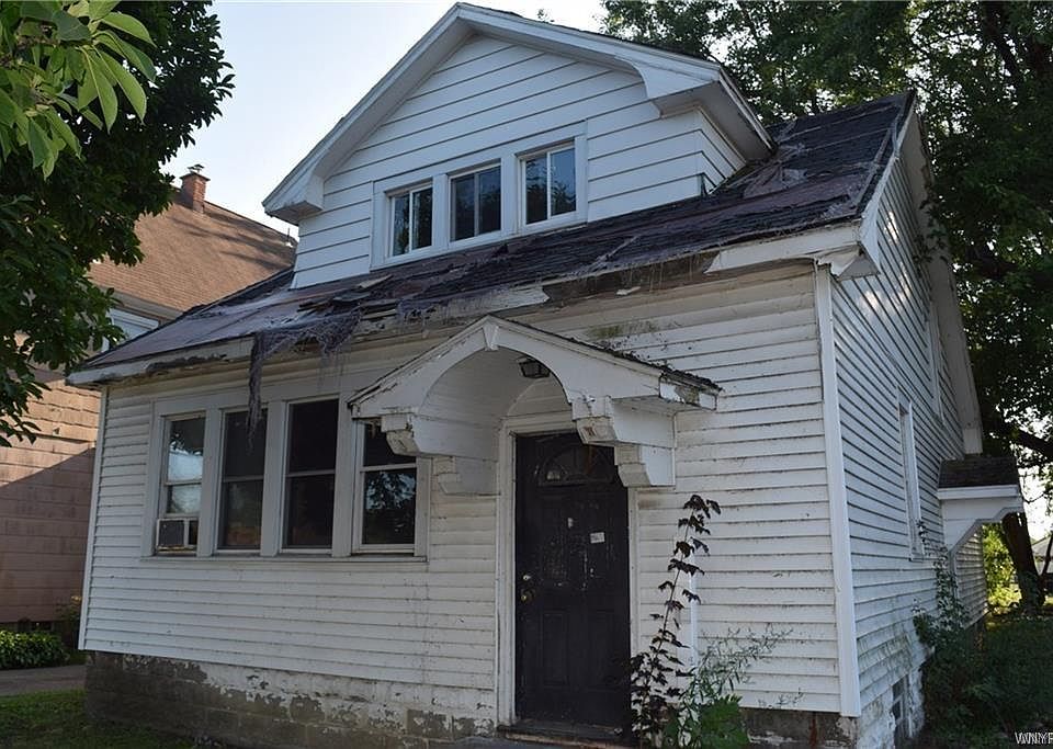 1st image of 3621 S Park Ave