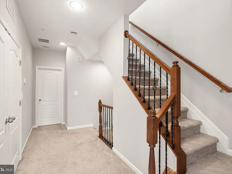 517 Overlook Park Dr #47 — Photo 23
