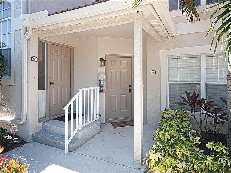 2516 Orchid Bay Dr #101 — Photo 4