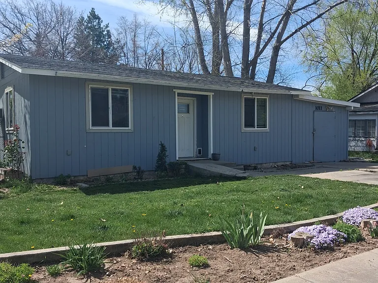 1011 E Sheridan Ave — Photo 1
