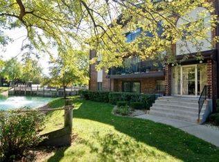 5225 James Ln APT 1411, Crestwood, IL 60445