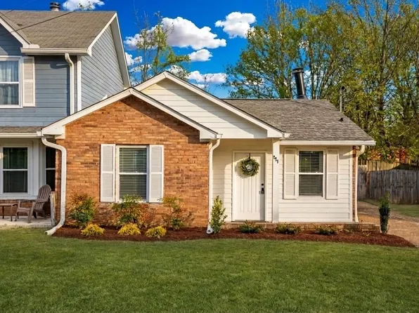 691 Mercer Dr, Hermitage, TN 37076