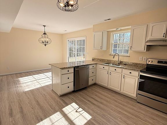 5th image of 6096 Coke Ln