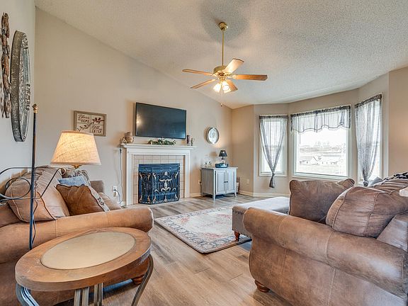 4th image of 102 Meadow View Farms Dr