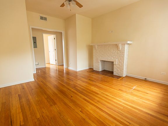 2nd image of 3548 N Wolcott Ave APT 1
