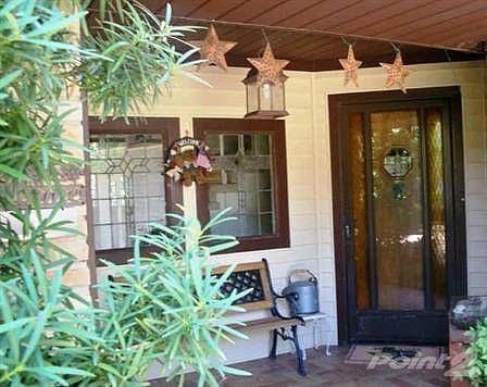 3rd image of 606 Glenview Cir