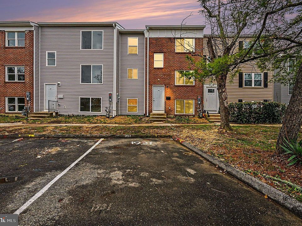 1st image of 1933 Brookside Dr