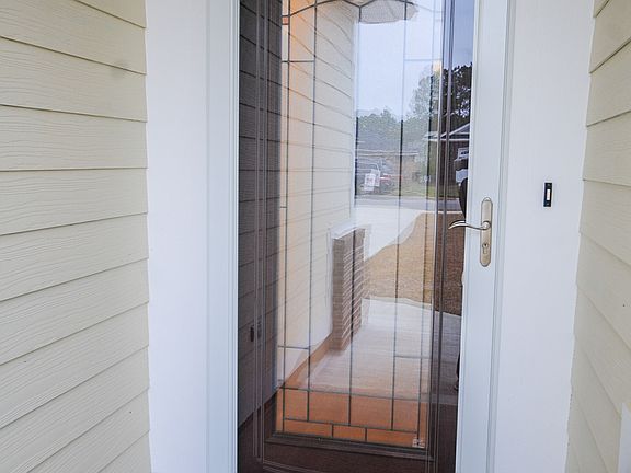3rd image of 3022 Adiron Way #1