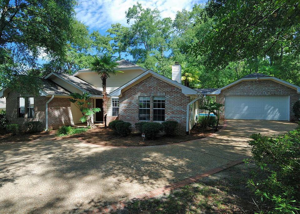Front Drive -- so private, no traffic, great for families.