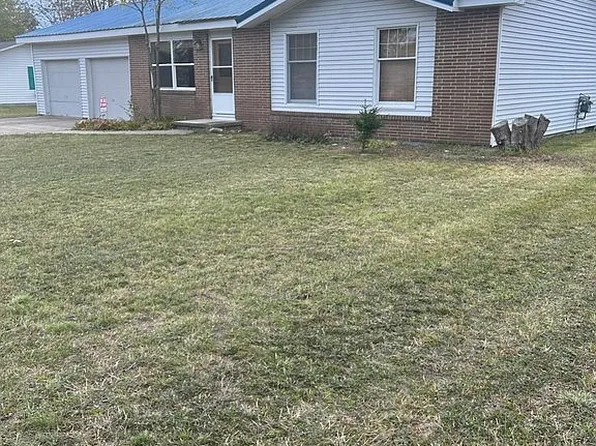 5275 Hughes St, Oscoda, MI 48750