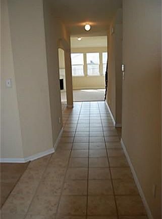 4th image of 444 Eisenhower Ln