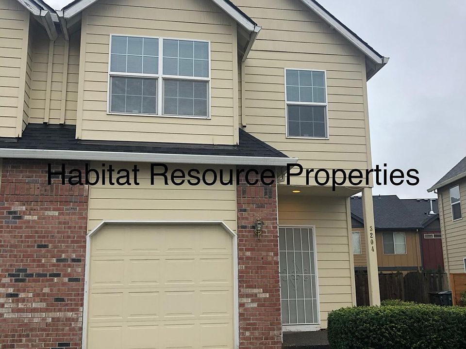 1st image of 3204 NE 13th Pl