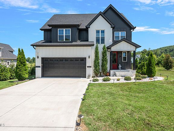 2nd image of 273 Autumn Wind Dr SW