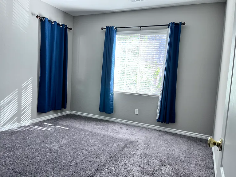 3452 Royal Calloway Ave — Photo 13