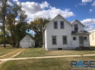 117 S Main Ave, Colman, SD 57017
