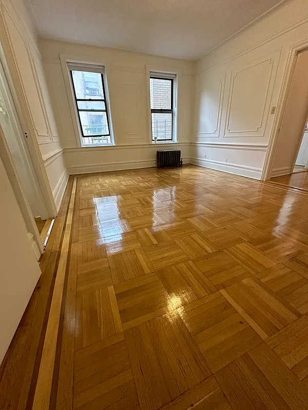 2961 Marion Avenue 1E