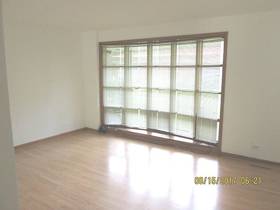 2nd image of 7959 N Nordica Ave