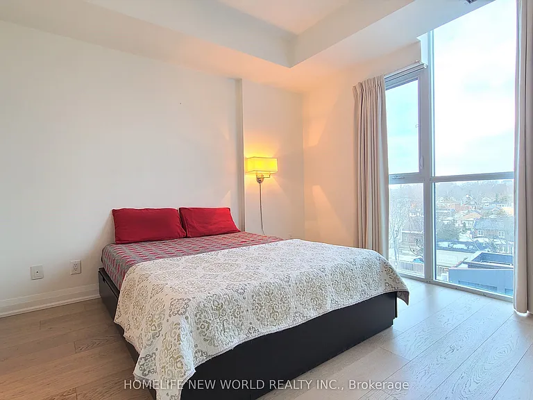 1 Hurontario St #505 — Photo 5