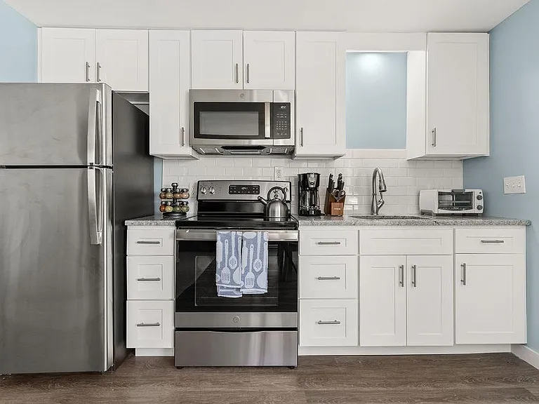911 Ocean Blvd #3 — Photo 9