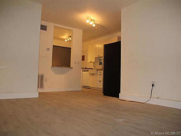5th image of 1275 Marseille Dr #37